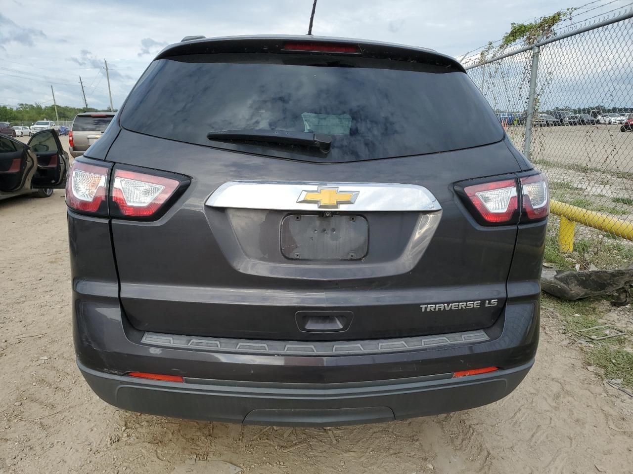 2014 Chevrolet Traverse Ls VIN: 1GNKRFKD9EJ188379 Lot: 69526164