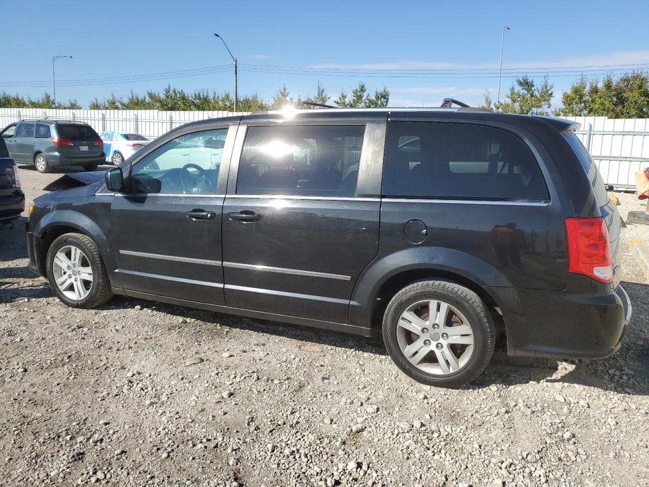 2017 Dodge Grand Caravan Crew VIN: 2C4RDGDG4HR686413 Lot: 71648644