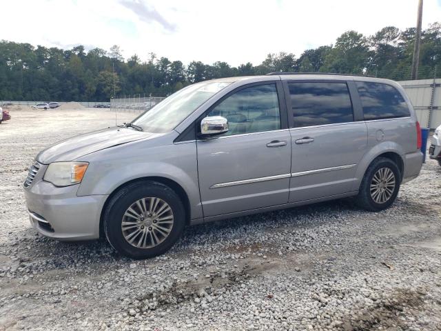 2013 Chrysler Town & Country Touring L