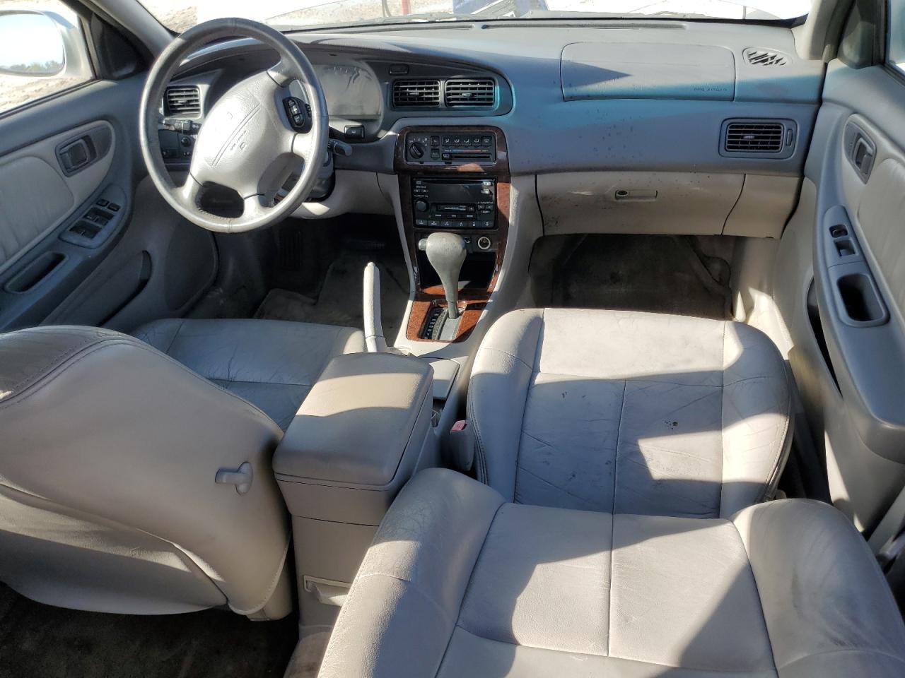 1N4DL01A61C135750 2001 Nissan Altima Gxe