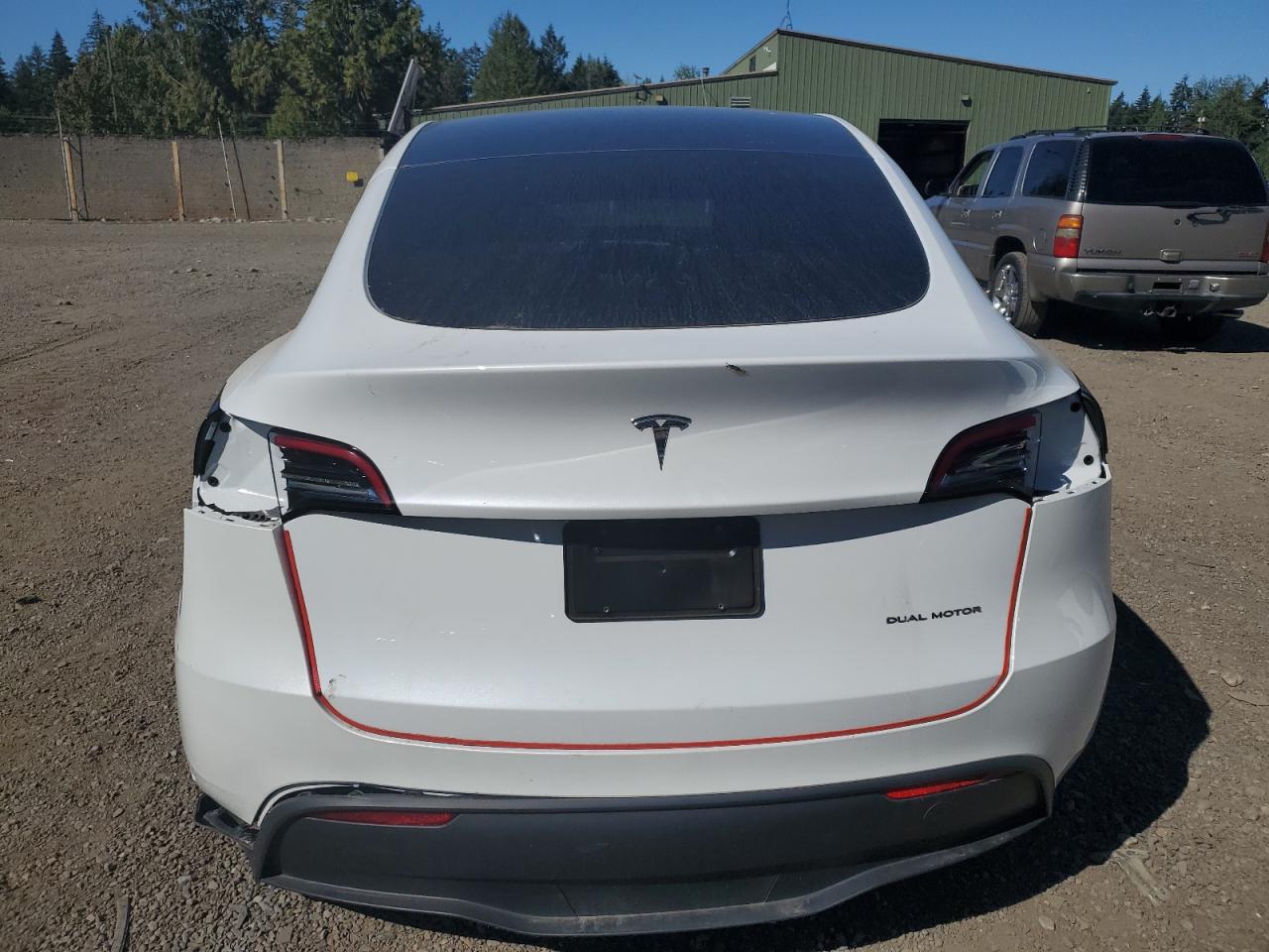 7SAYGDEE5RF047147 2024 Tesla Model Y