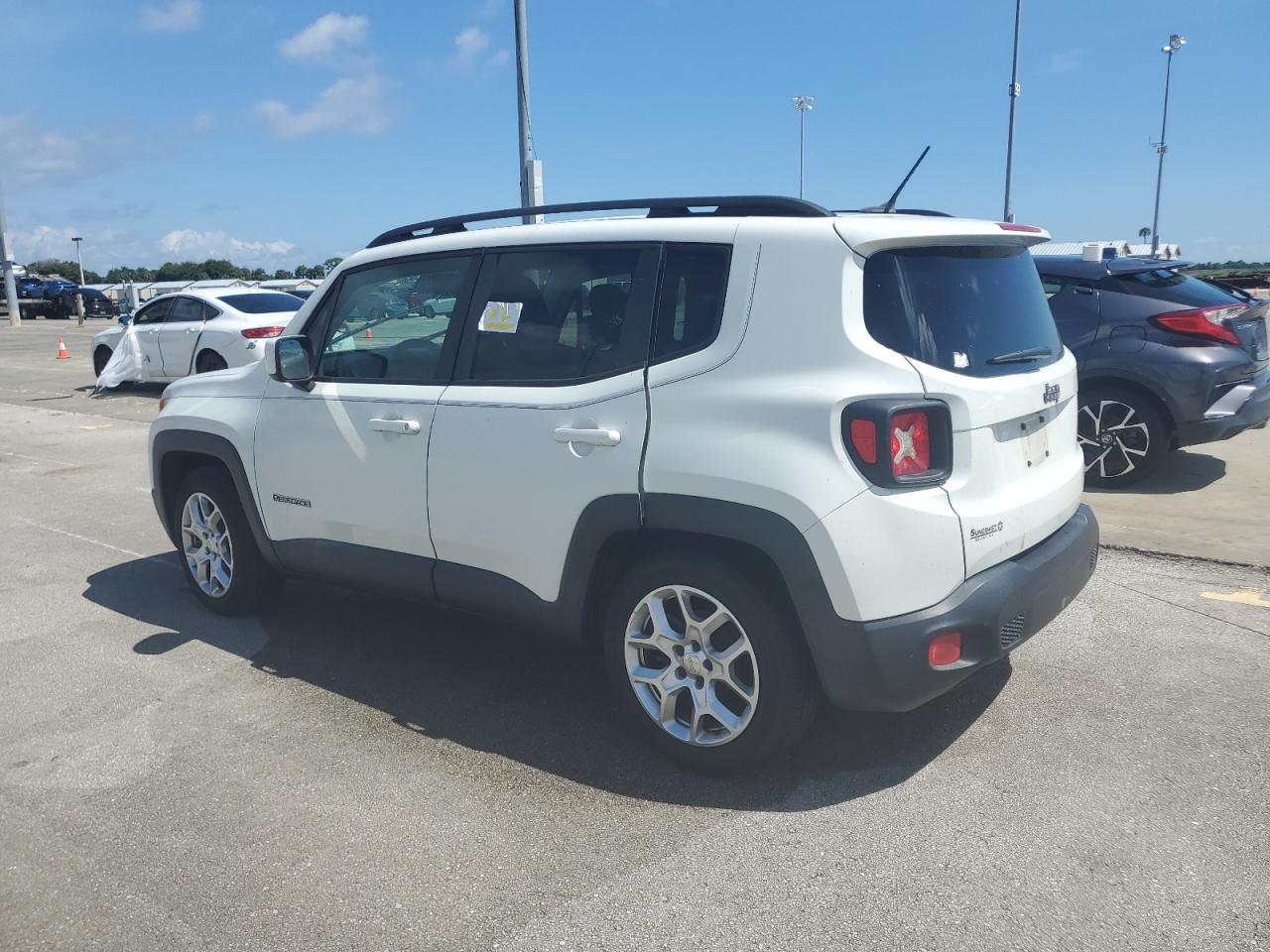 ZACCJABT1FPB39144 2015 JEEP RENEGADE - Image 2