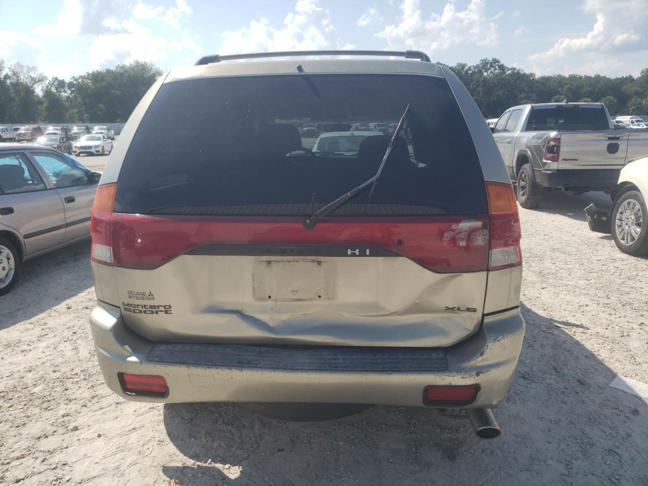 JA4LS31H8XP026225 1999 Mitsubishi Montero Sport Ls