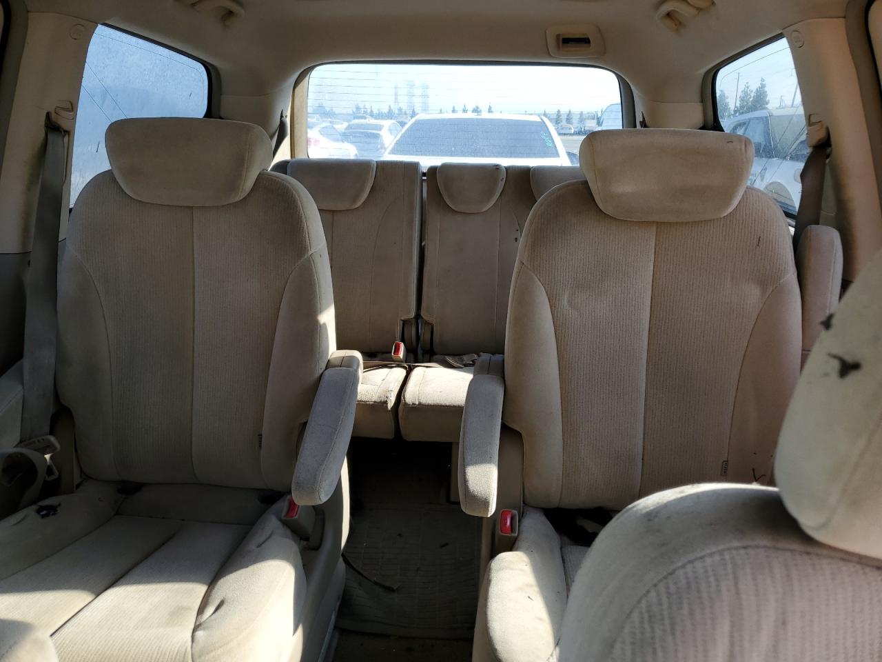 2006 Kia Sedona Ex VIN: KNDMB233766023245 Lot: 68764064