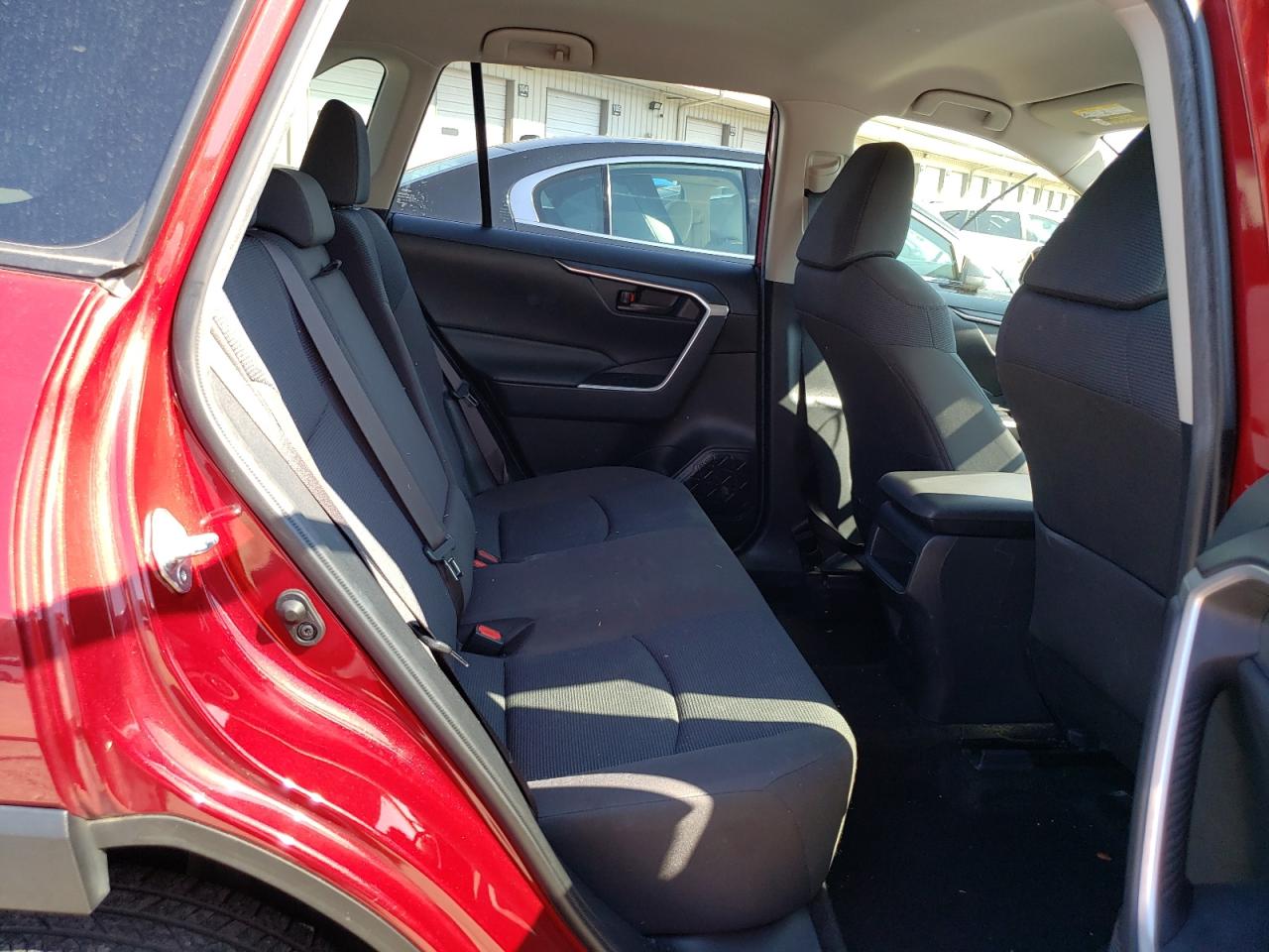 2019 Toyota RAV 4 - Image 11