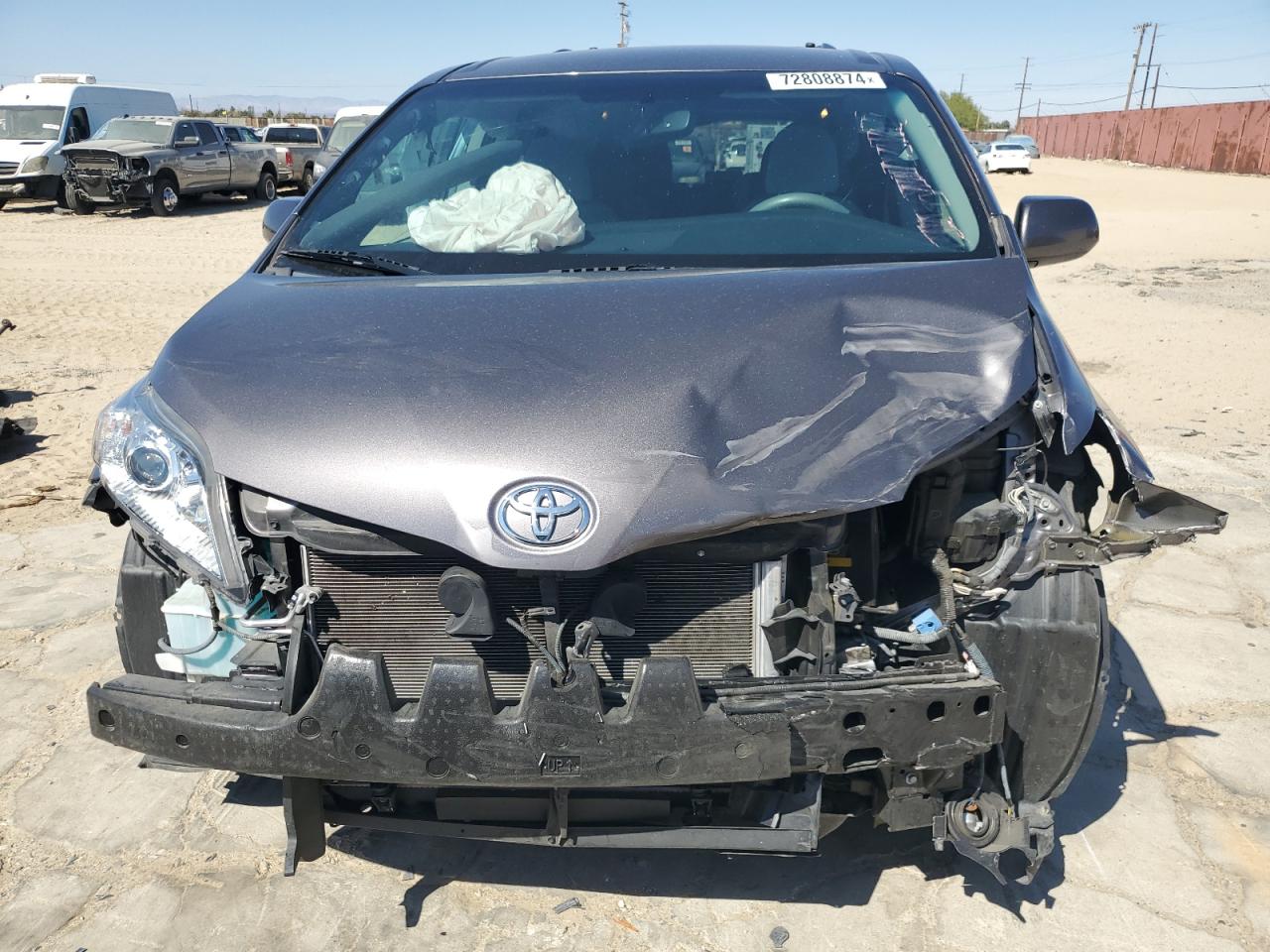 2015 Toyota Sienna - Image 5