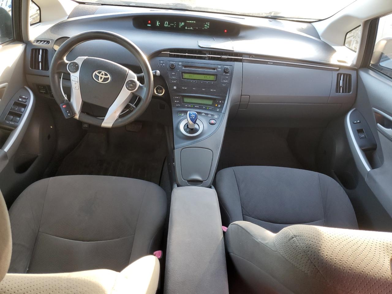 2011 Toyota Prius - Image 8