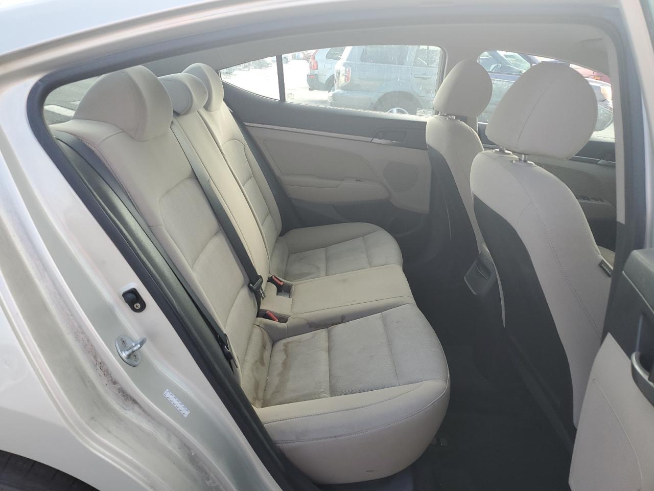 KMHD74LF0HU408566 2017 Hyundai Elantra Se