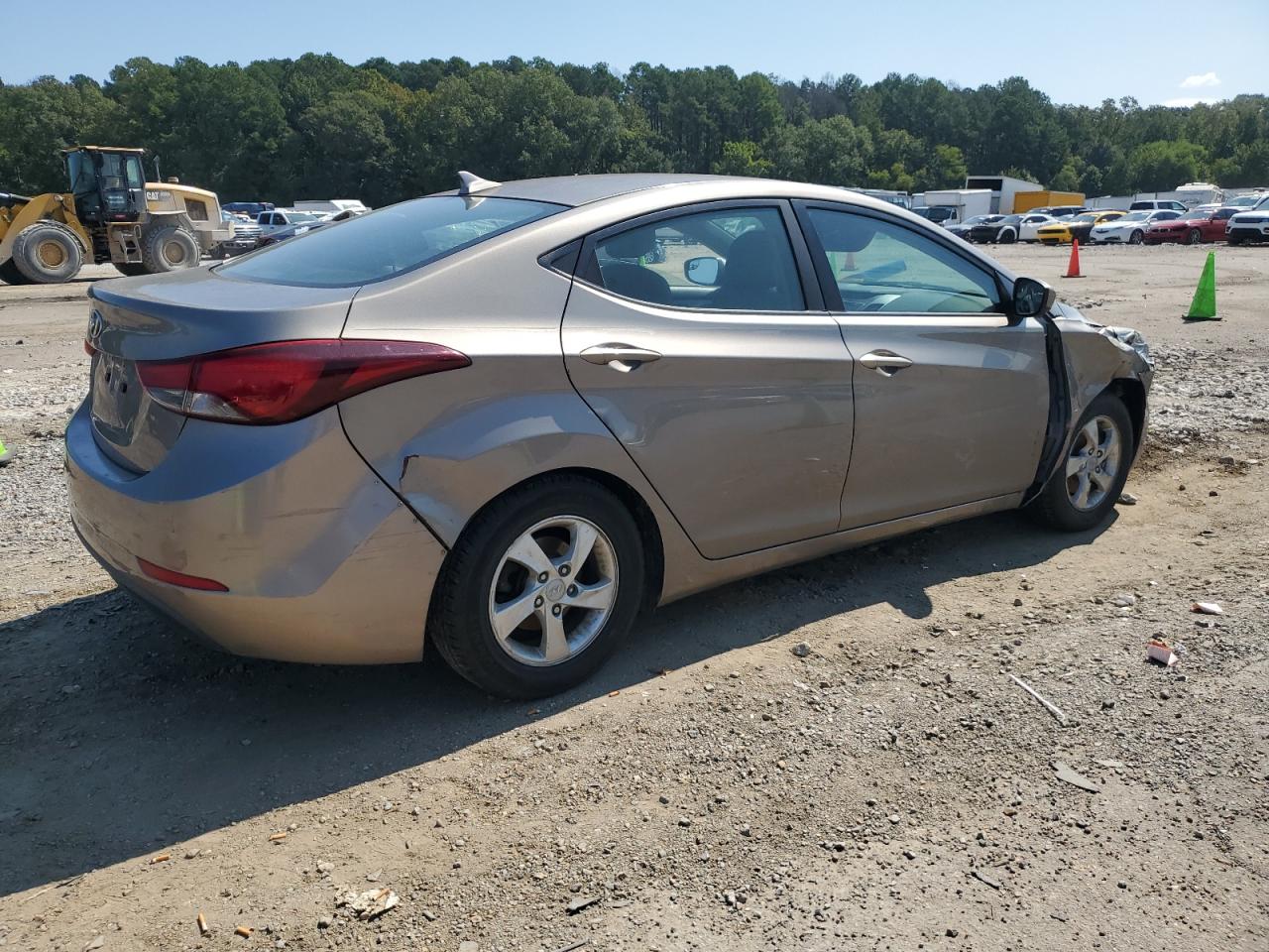 2015 Hyundai Elantra - Image 3
