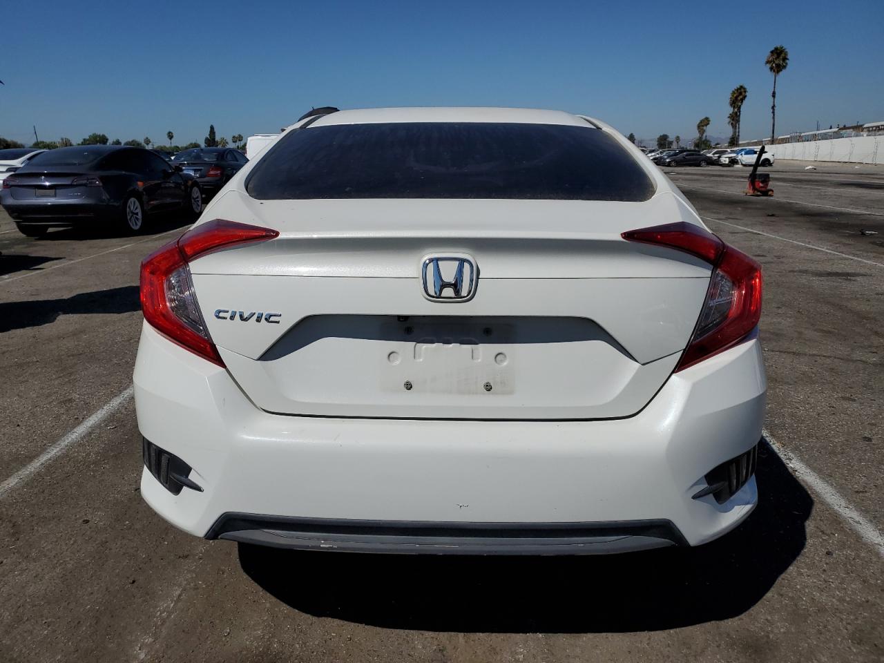 2HGFC2F61KH516067 2019 Honda Civic Lx