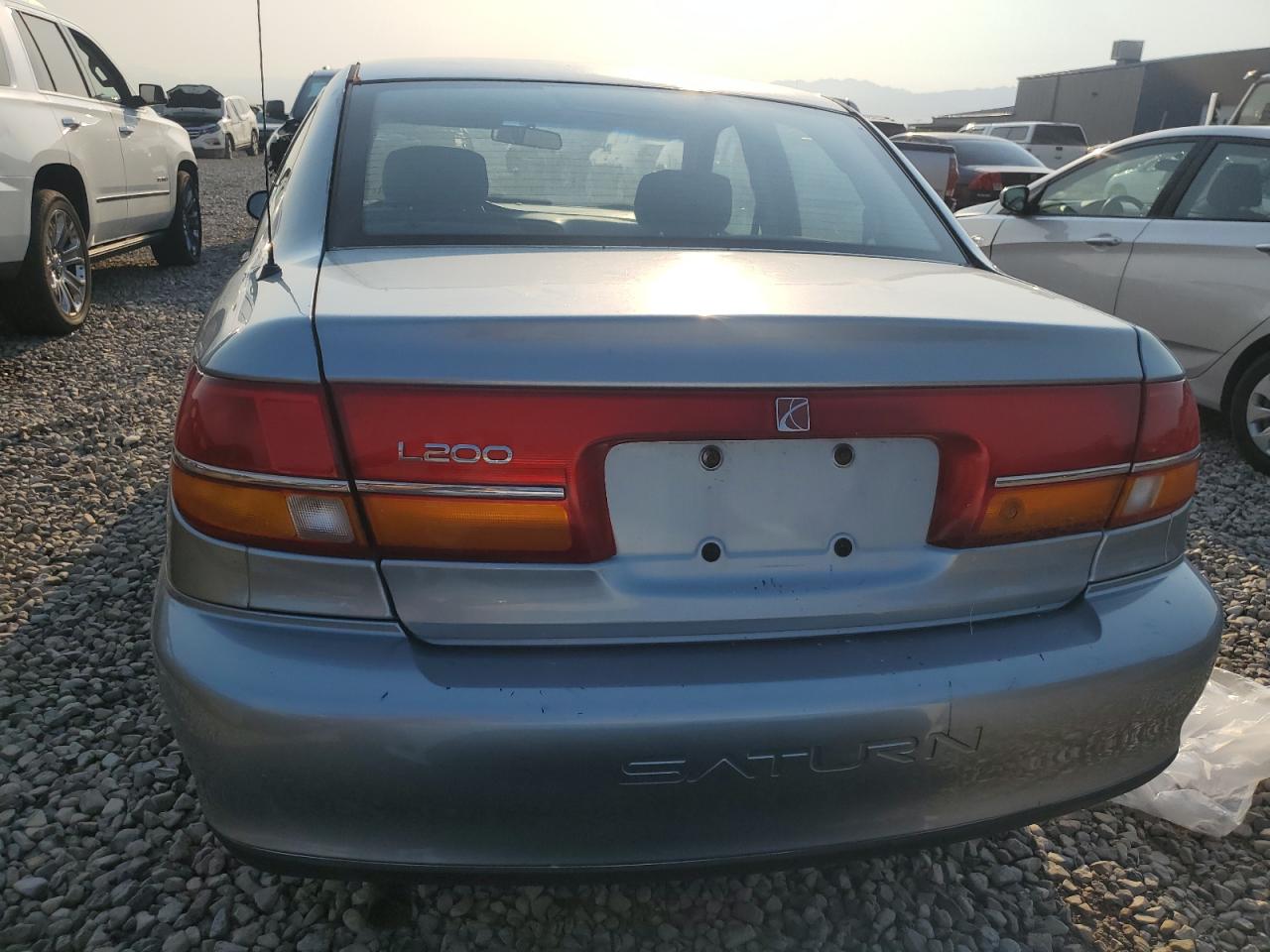 1G8JU54FX2Y595068 2002 Saturn L200