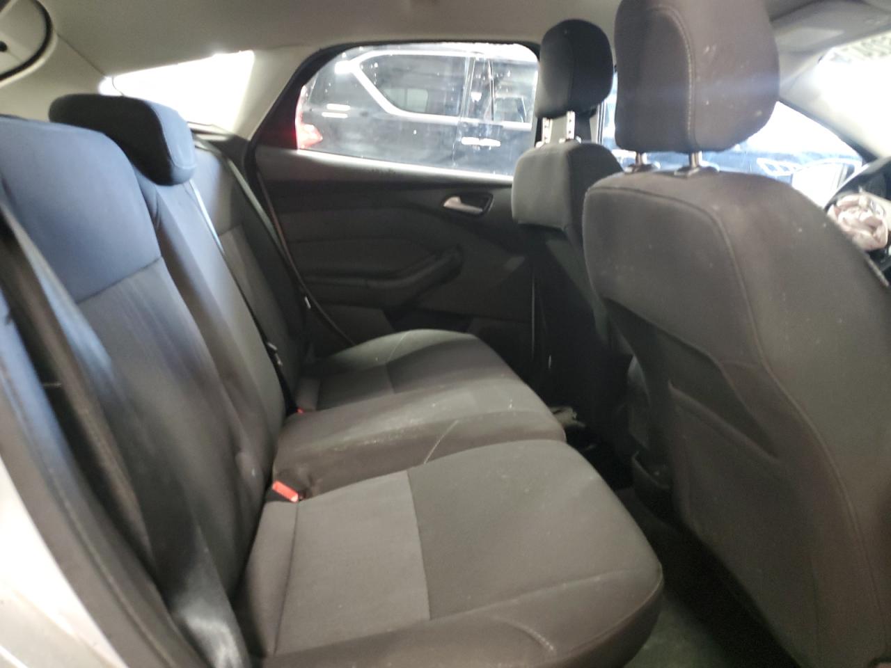 1FADP3K22JL322447 2018 Ford Focus Se