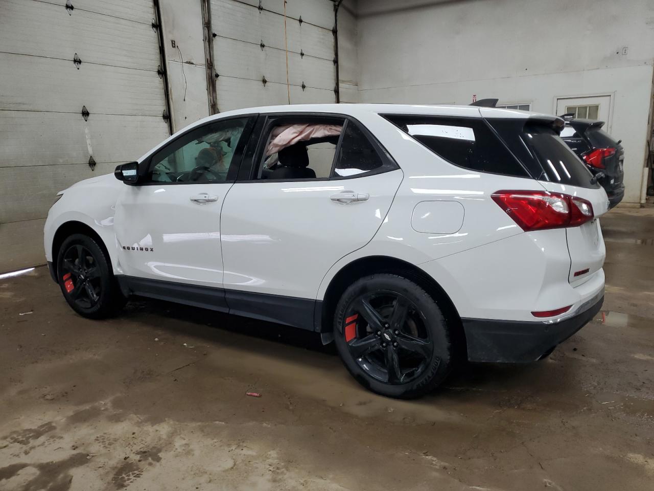 2019 Chevrolet Equinox - Image 2