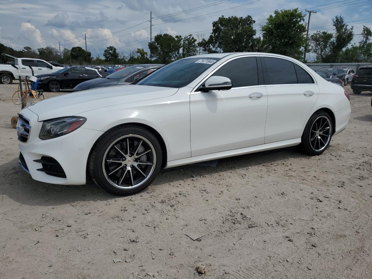 WDDZF4JB3KA629056 2019 MERCEDES-BENZ E CLASS - Image 1