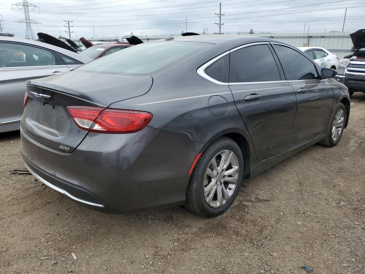 2015 Chrysler 200 - Image 3