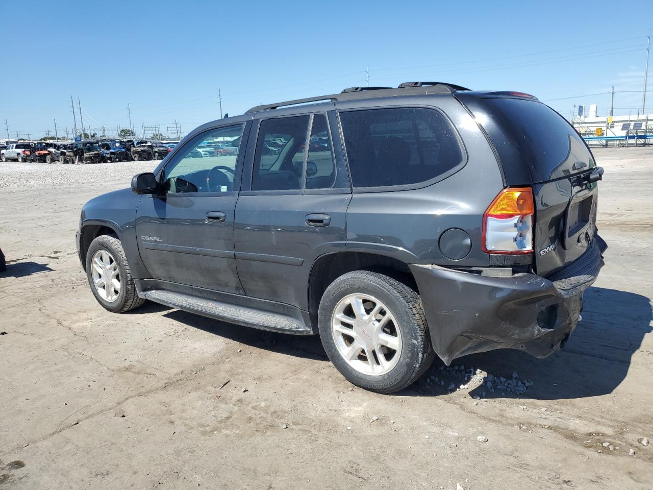 2007 GMC Envoy - Image 2