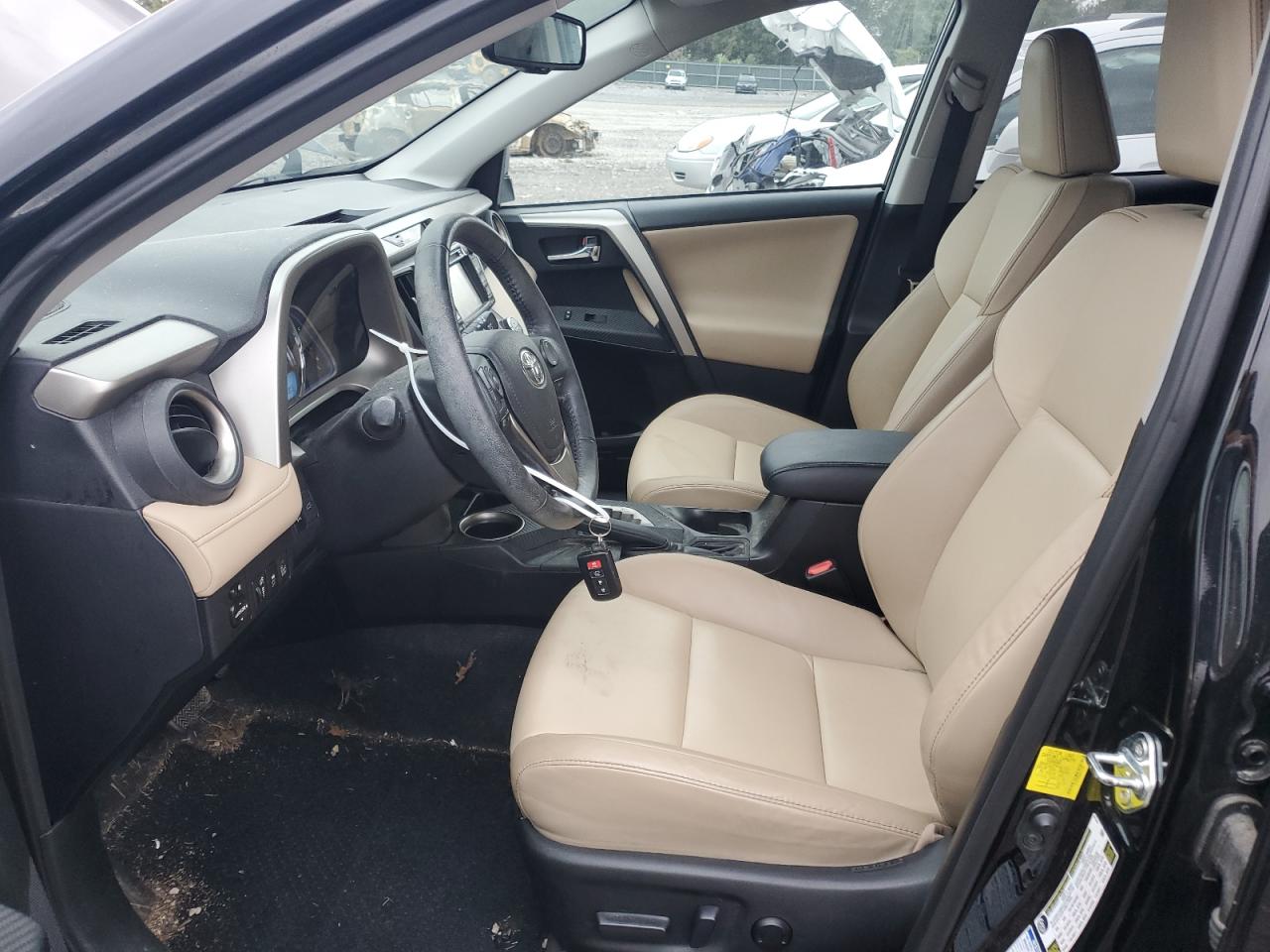 2014 Toyota RAV 4 - Image 7