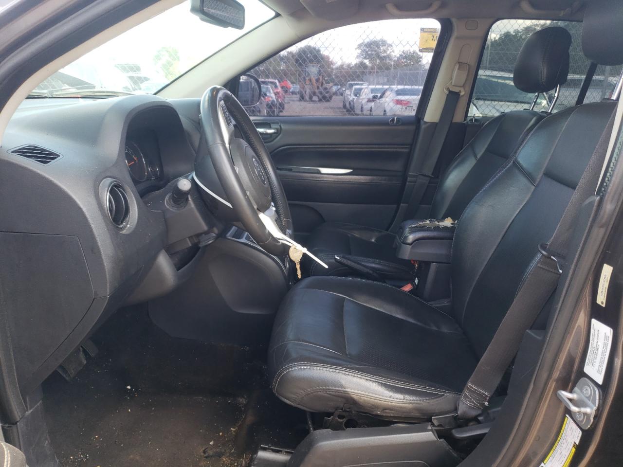 2014 Jeep Compass Limited VIN: 1C4NJDCB2ED831975 Lot: 71649064