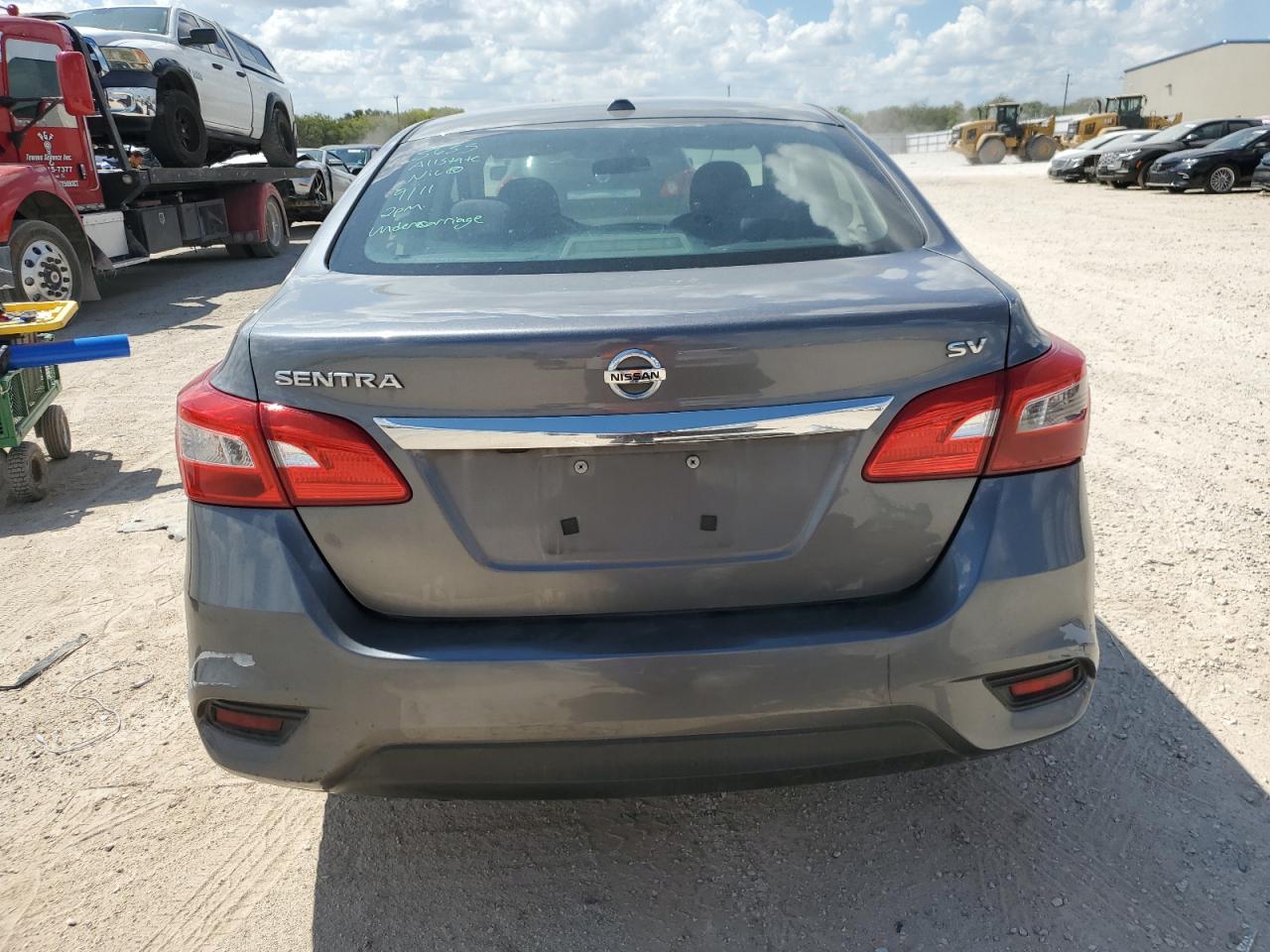 2018 Nissan Sentra S VIN: 3N1AB7AP2JL622397 Lot: 72058004