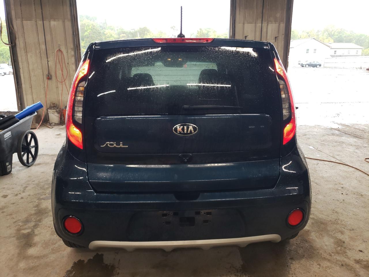 KNDJP3A56K7674708 2019 Kia Soul +