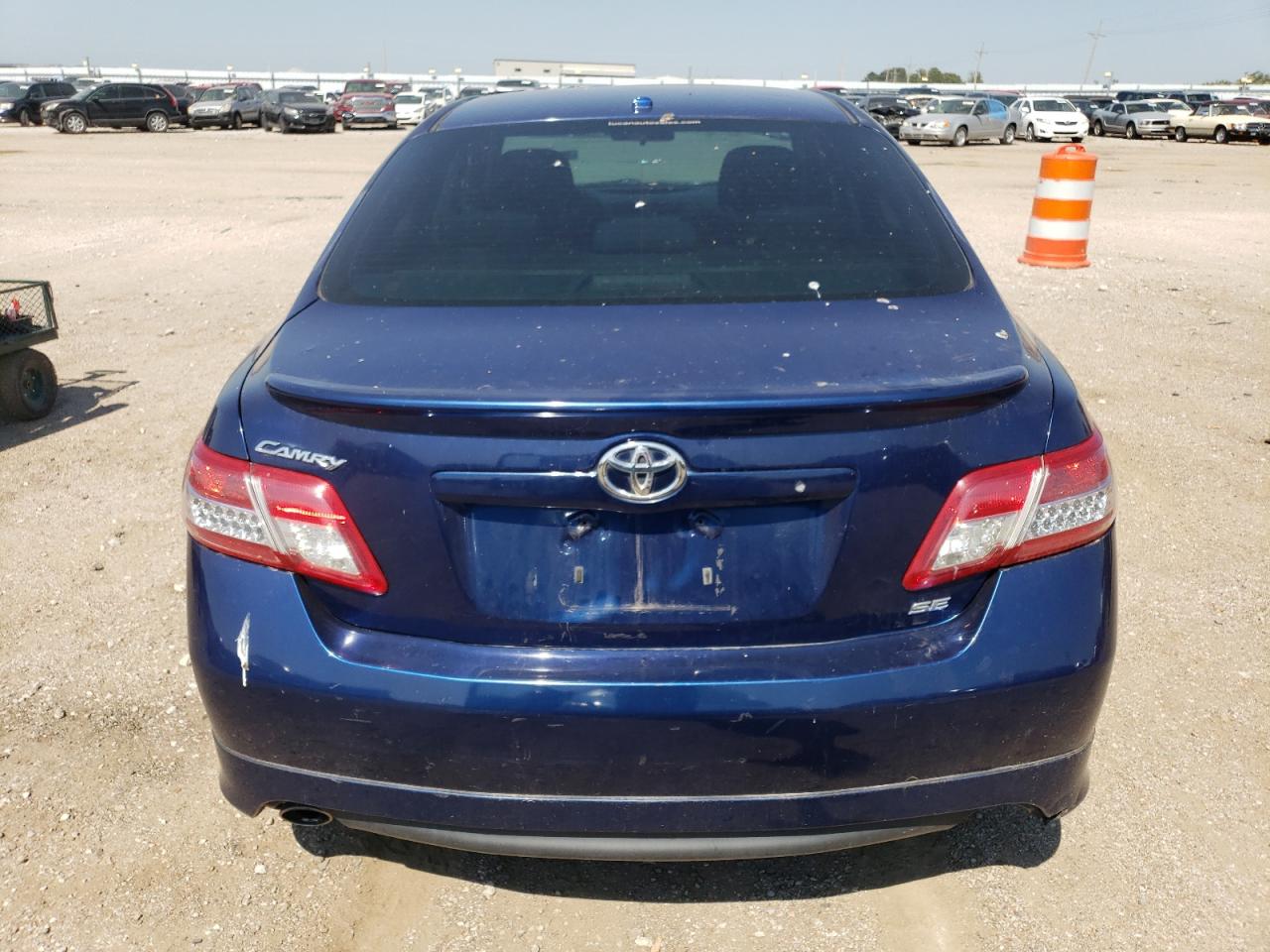 2010 Toyota Camry Base VIN: 4T1BF3EK0AU549688 Lot: 69928514