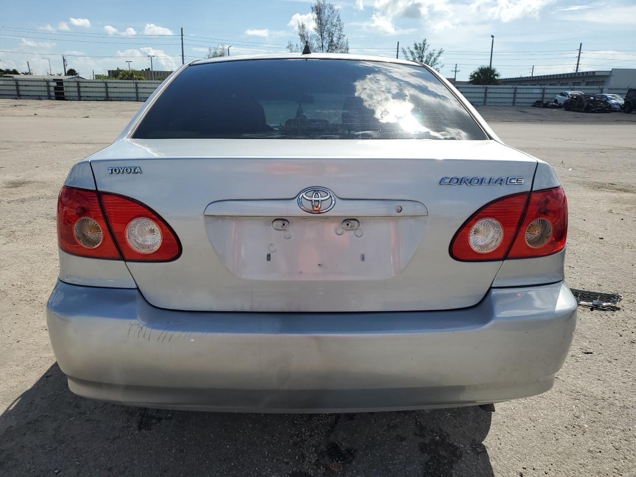 2007 Toyota Corolla Ce VIN: 1NXBR32E97Z824201 Lot: 71531384