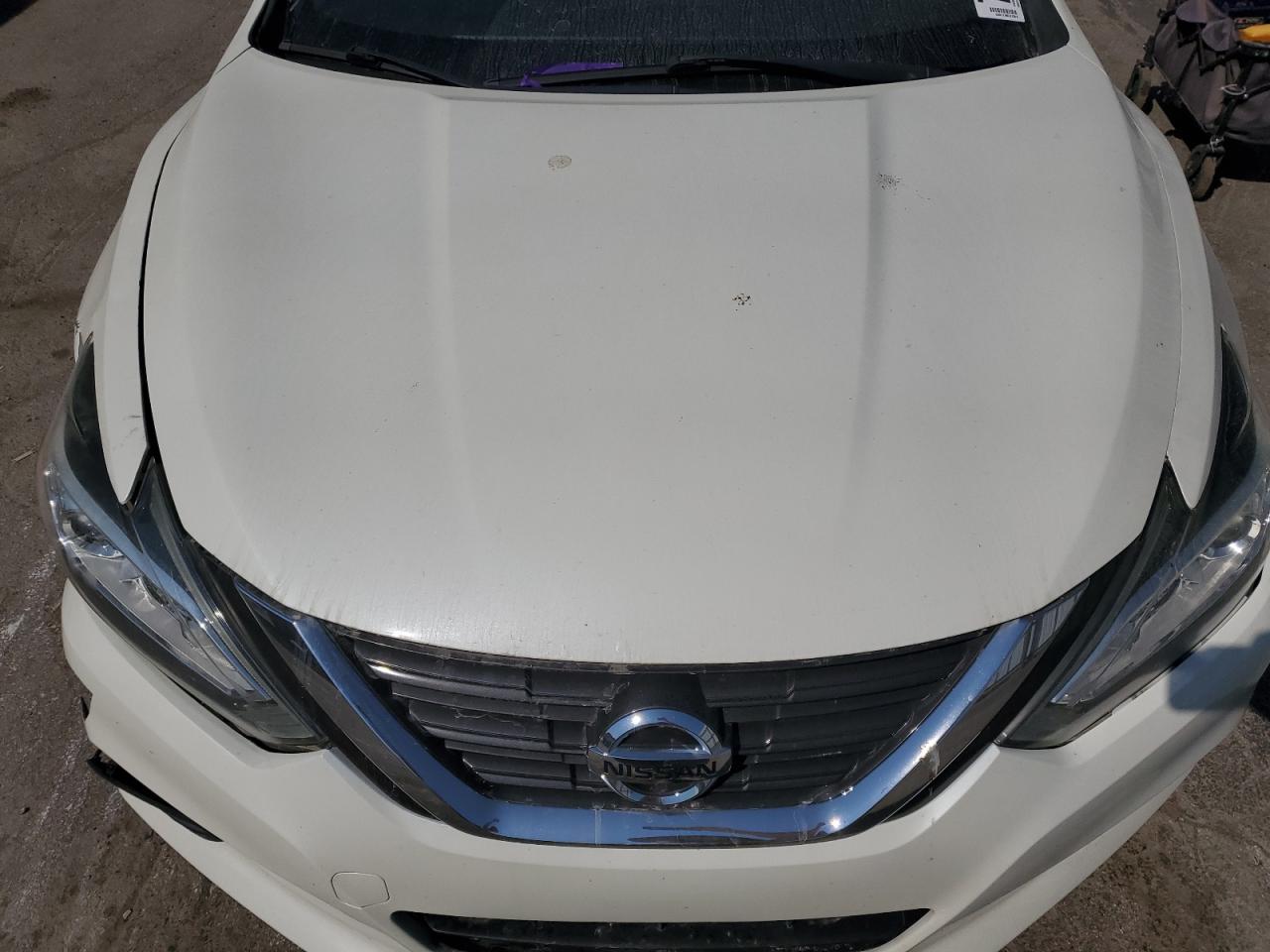 2016 Nissan Altima - Image 11