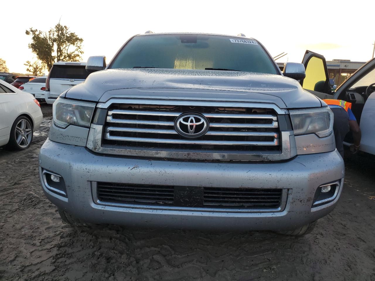2018 Toyota Sequoia - Image 5