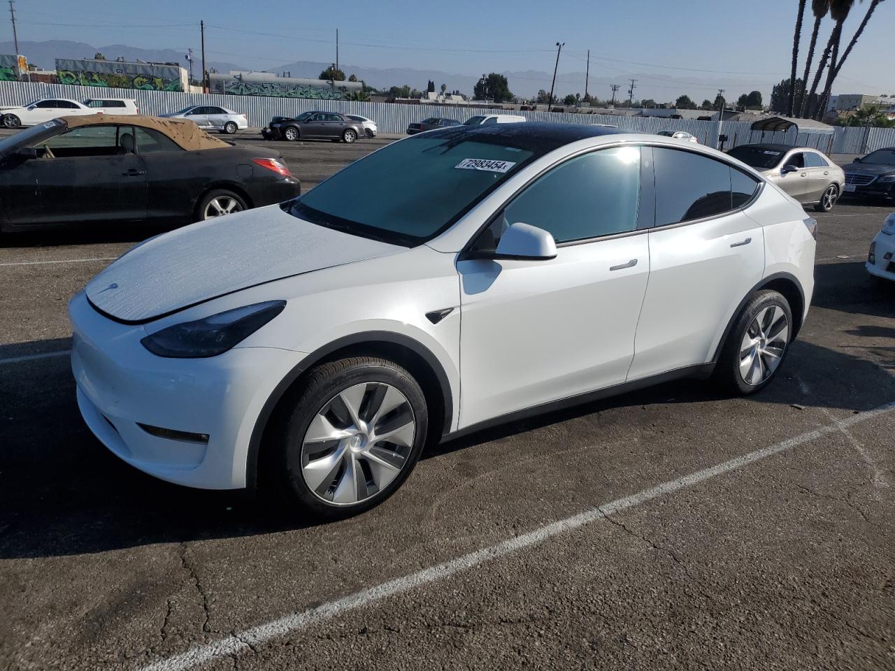 VIN 7SAYGDEE7PF765439 2023 TESLA MODEL Y no.1