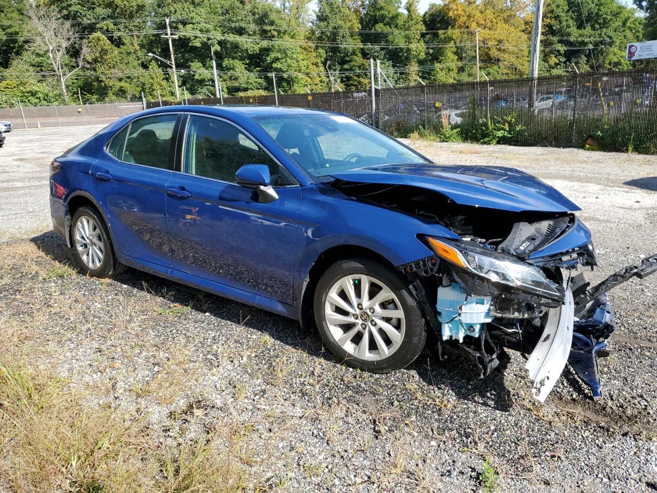 2023 Toyota Camry - Image 4