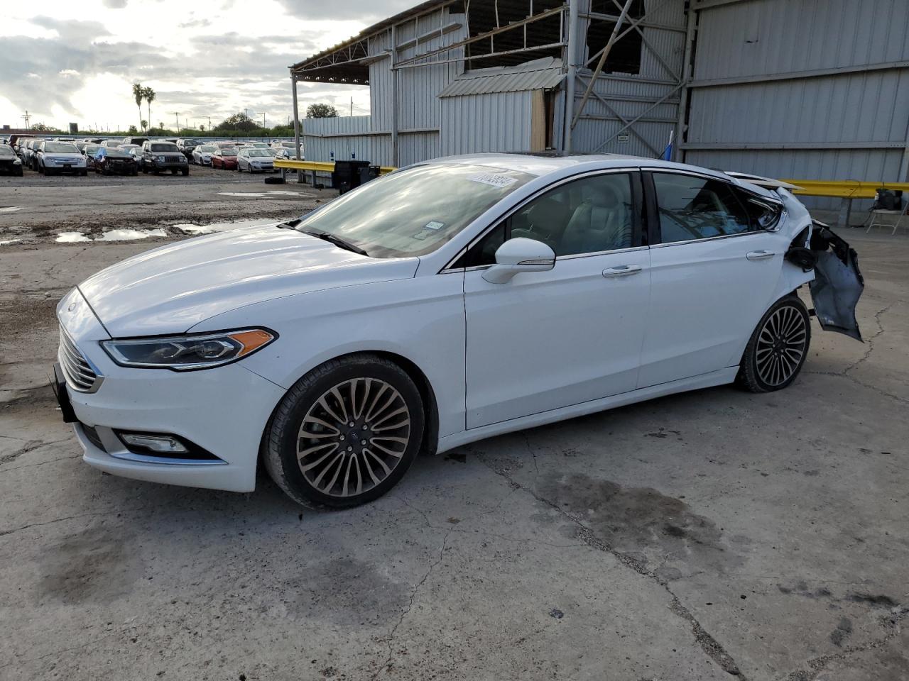 3FA6P0K98HR130448 2017 FORD FUSION - Image 1