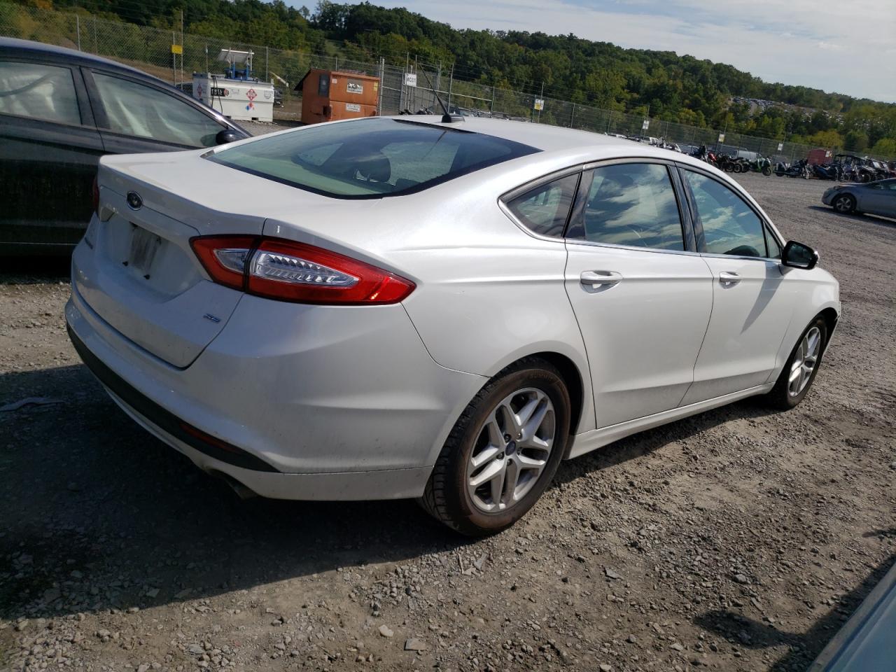 2016 Ford Fusion - Image 3