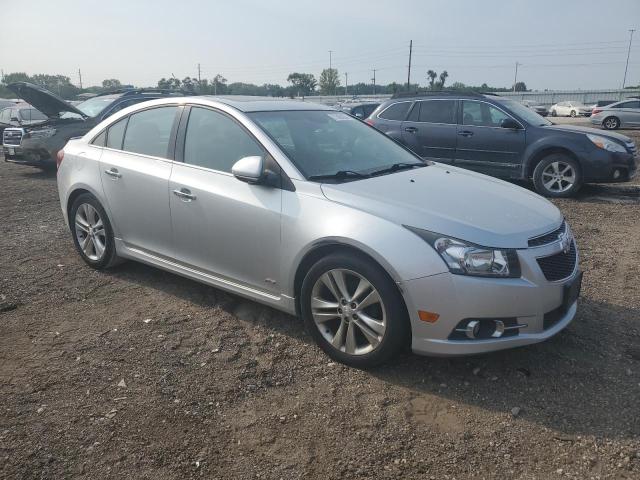 Седани CHEVROLET CRUZE 2014 Сріблястий