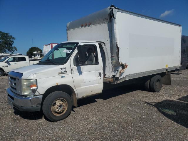 2013 Ford Econoline E350 Super Duty Cutaway Van