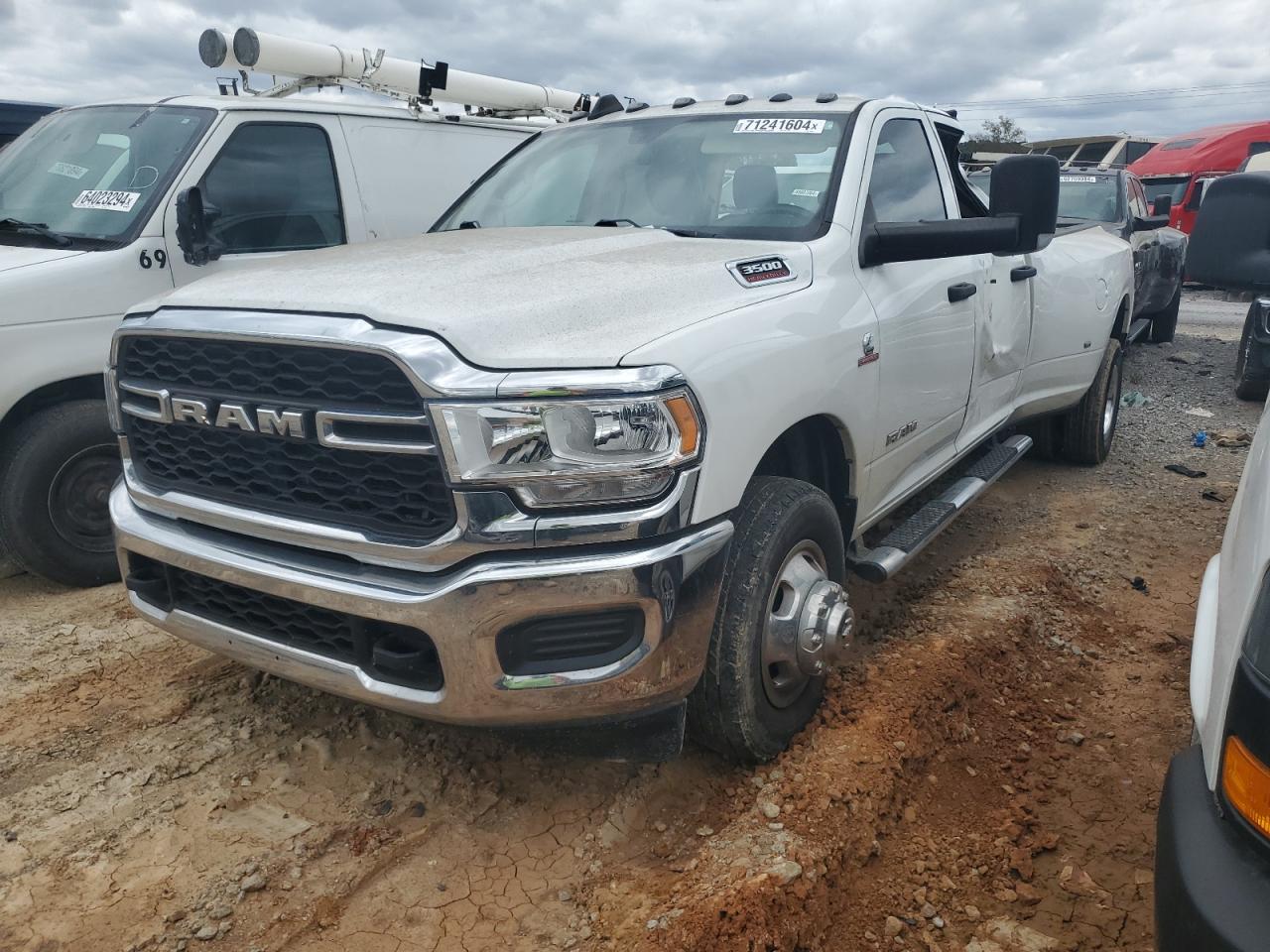 2019 Ram 3500 Tradesman VIN: 3C63RPGL1KG561681 Lot: 71241604