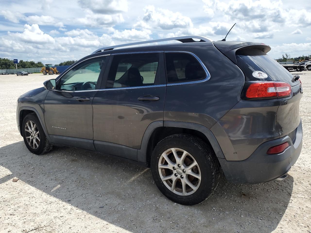 2014 Jeep Grand Cherokee - Image 2