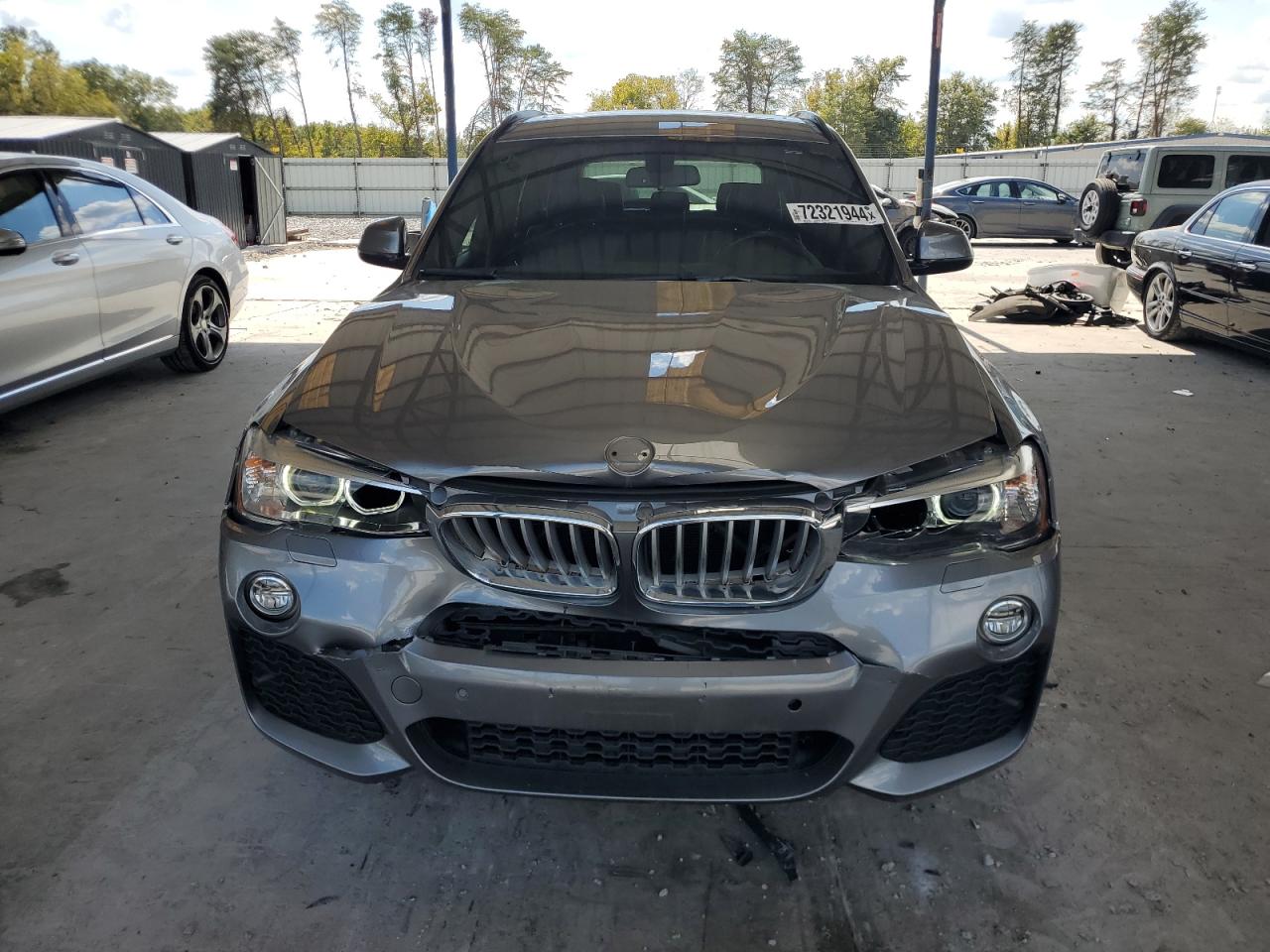 VIN 5UXWX9C37H0W69487 2017 BMW X3 no.5