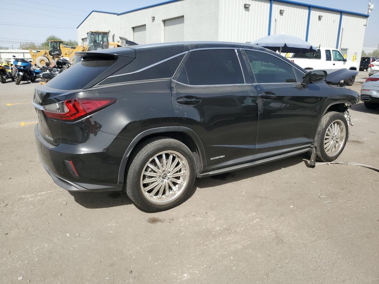 VIN 2T2BGMCAXJC027693 2018 LEXUS RX450 no.3