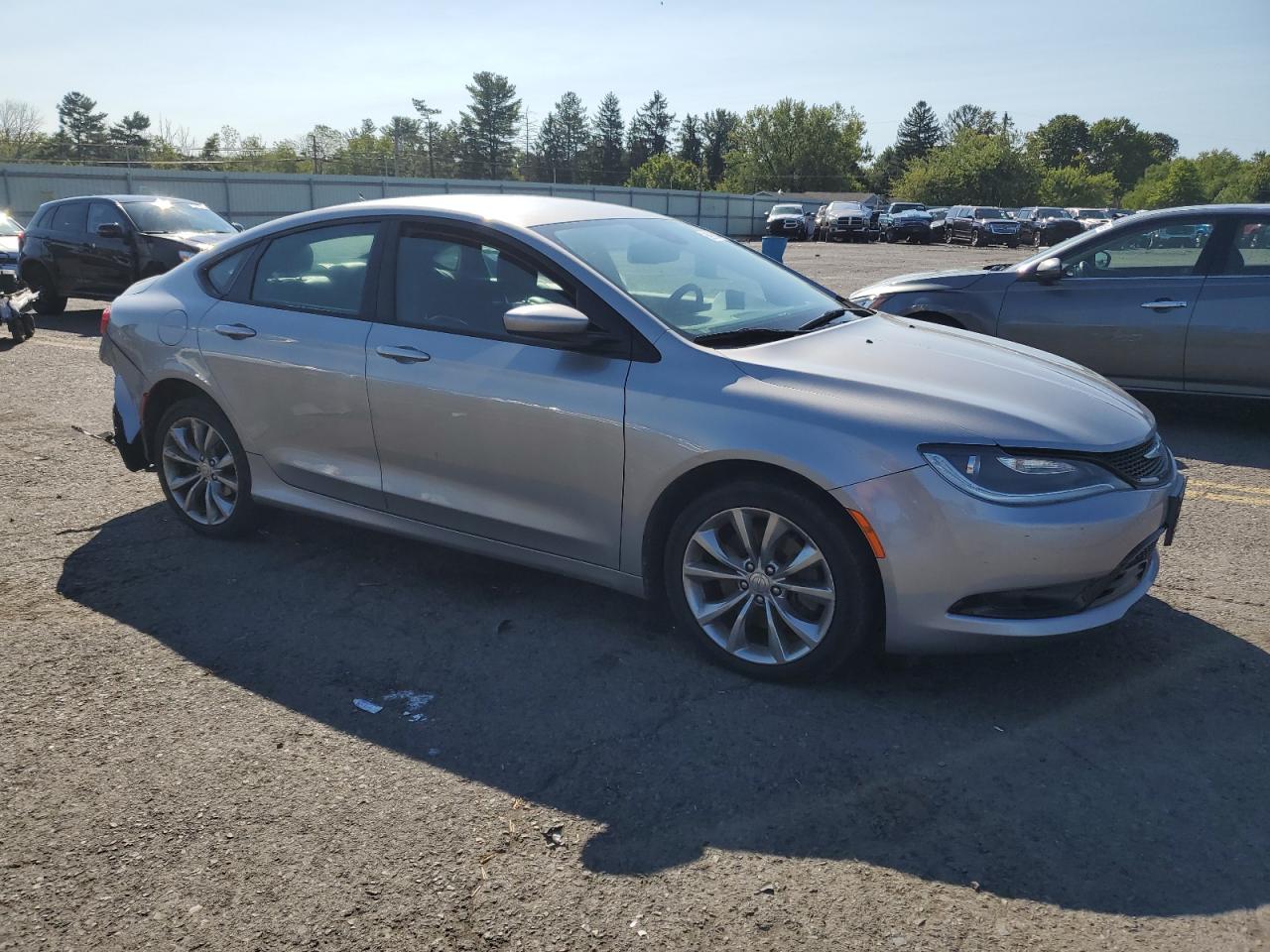 2015 Chrysler 200 - Image 4