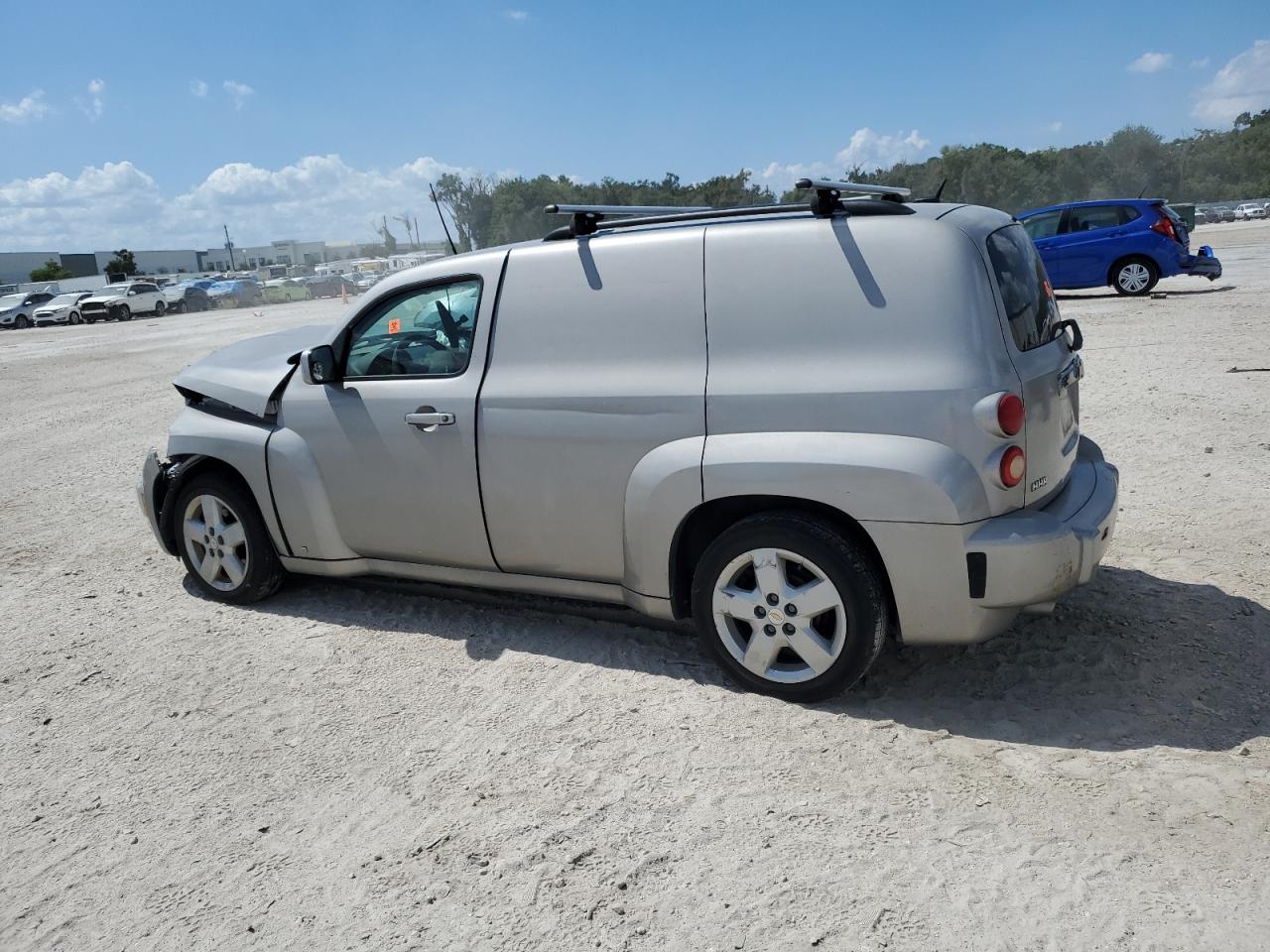 2008 Chevrolet HHR - Image 2