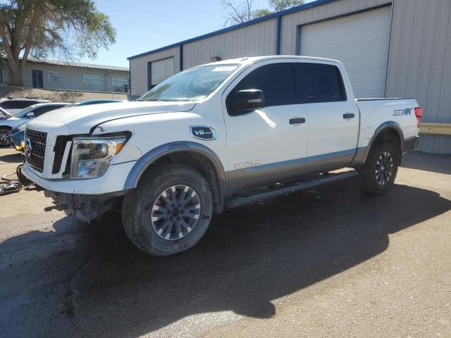 2017 Nissan Titan Sv