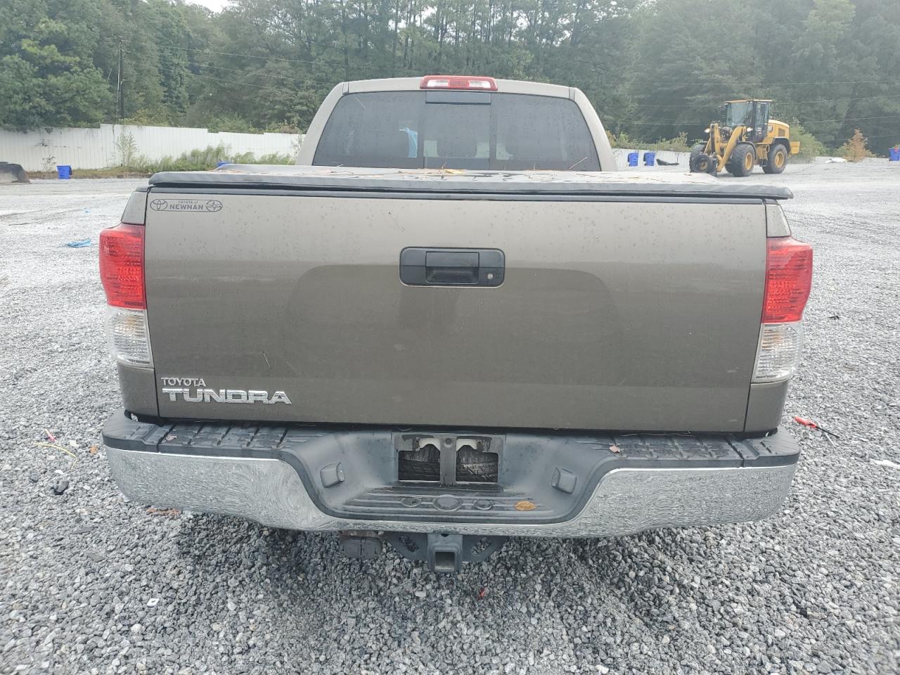 5TFRM5F17BX025402 2011 Toyota Tundra Double Cab Sr5