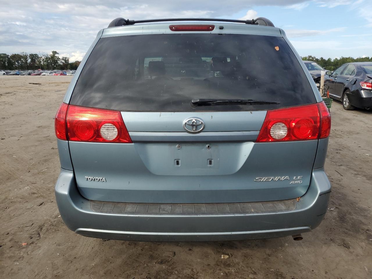 2008 Toyota Sienna Le VIN: 5TDBK23CX8S013884 Lot: 72440514