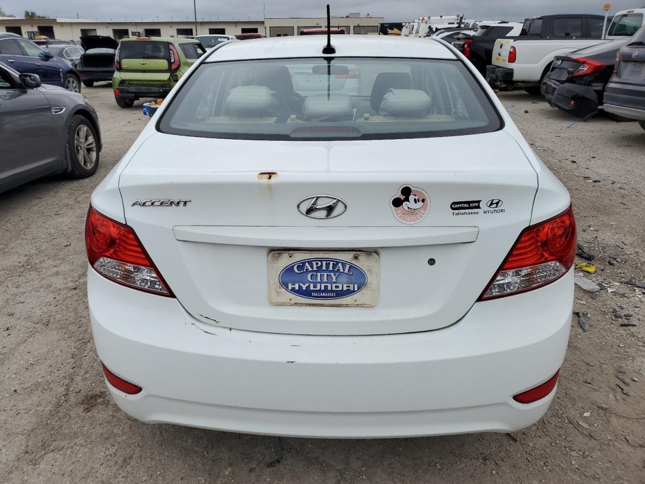 KMHCU4AE5EU717864 2014 Hyundai Accent Gls