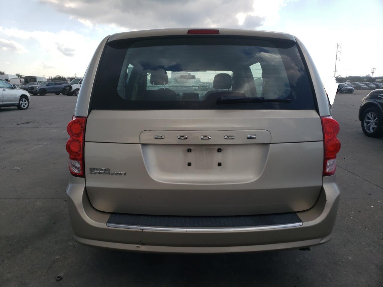 2C4RDGBG0DR557016 2013 Dodge Grand Caravan Se