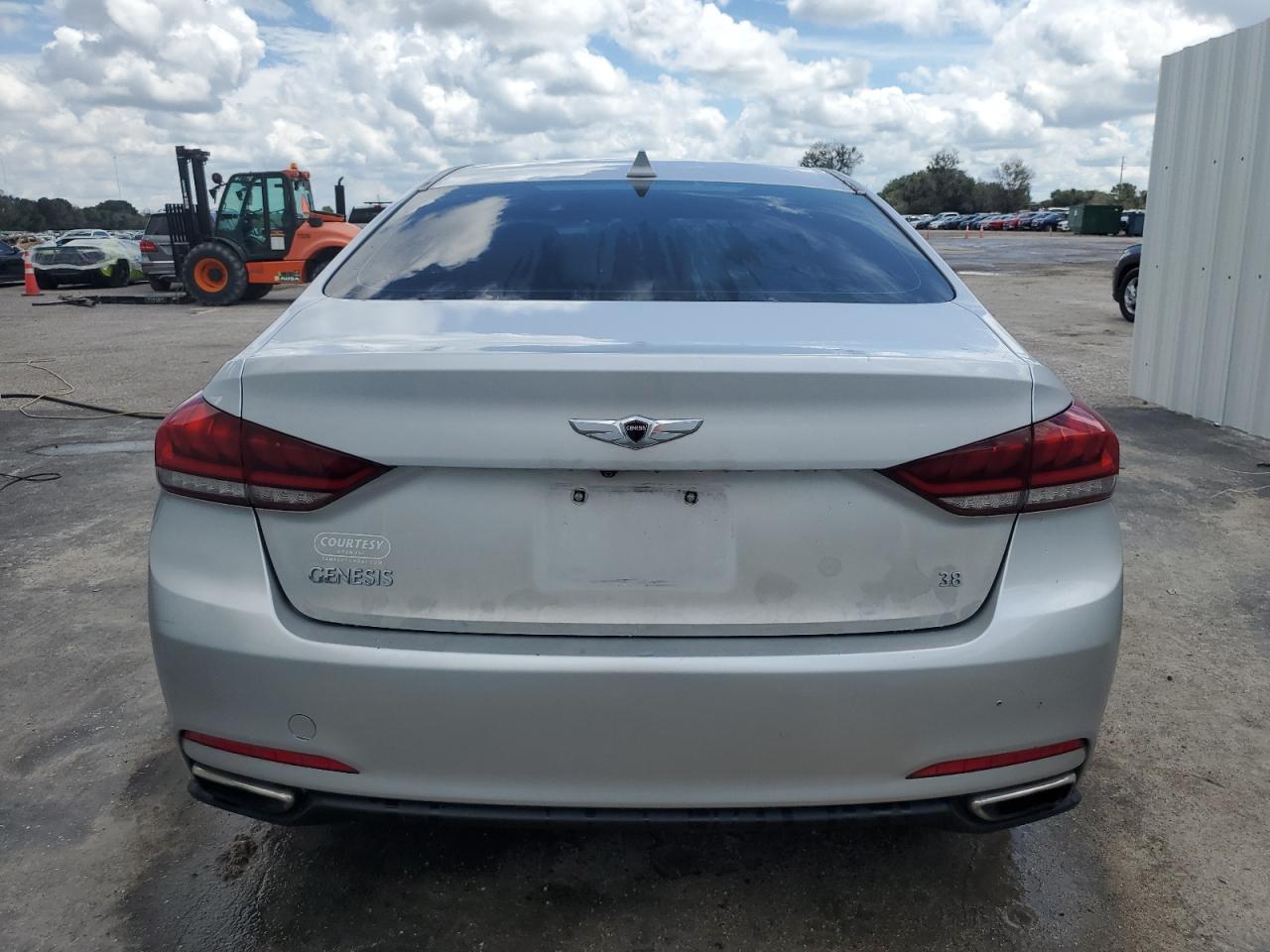 2015 Hyundai Genesis 3.8L VIN: KMHGN4JE0FU050461 Lot: 71035904