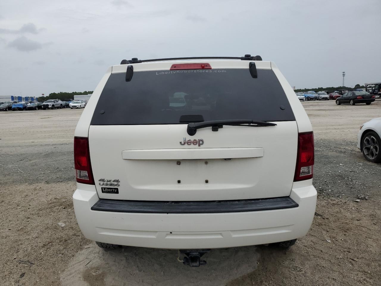 2010 Jeep Grand Cherokee Laredo VIN: 1J4PR4GK4AC147211 Lot: 72738684