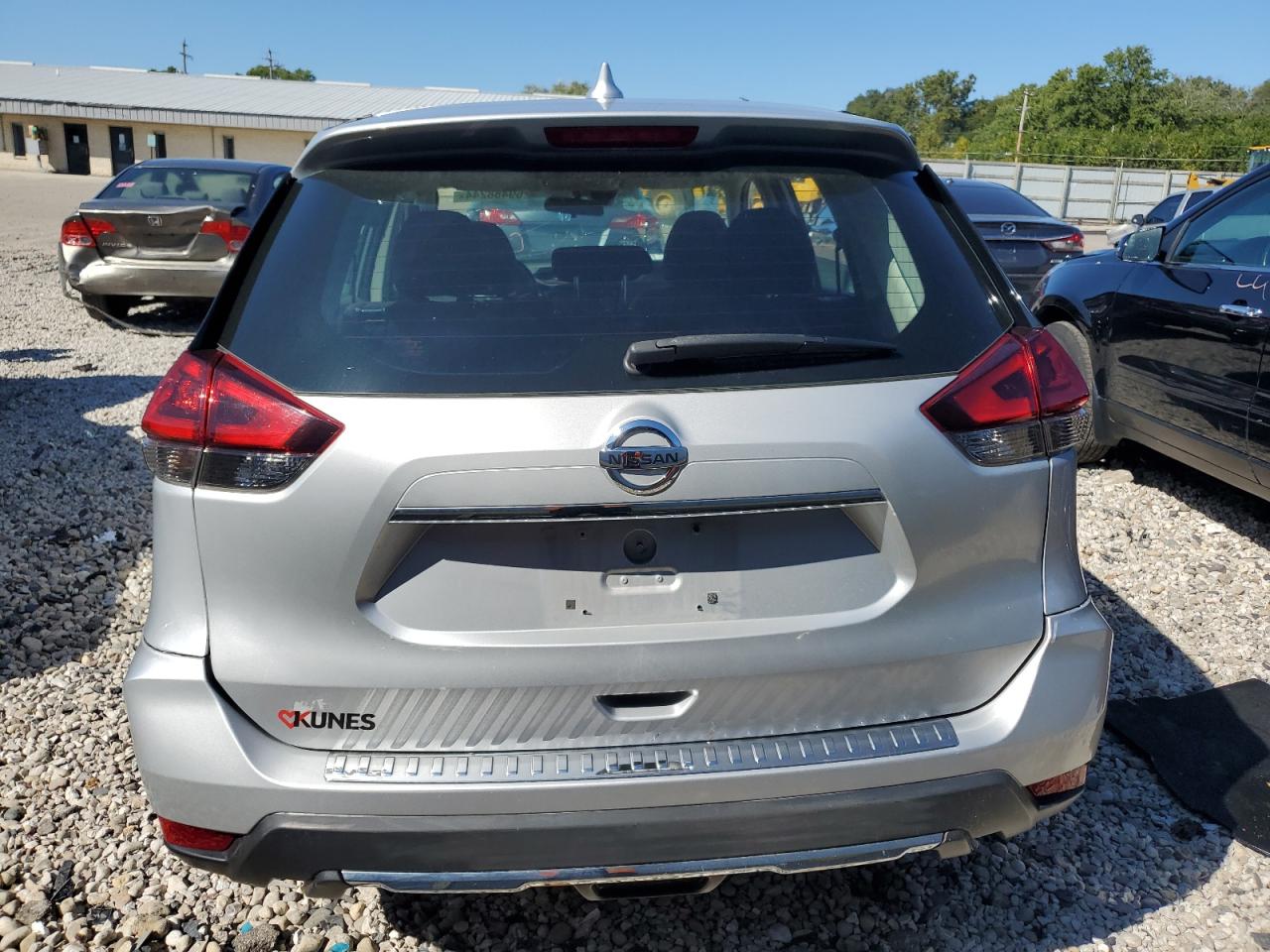 2019 Nissan Rogue S VIN: 5N1AT2MT1KC746787 Lot: 69488244