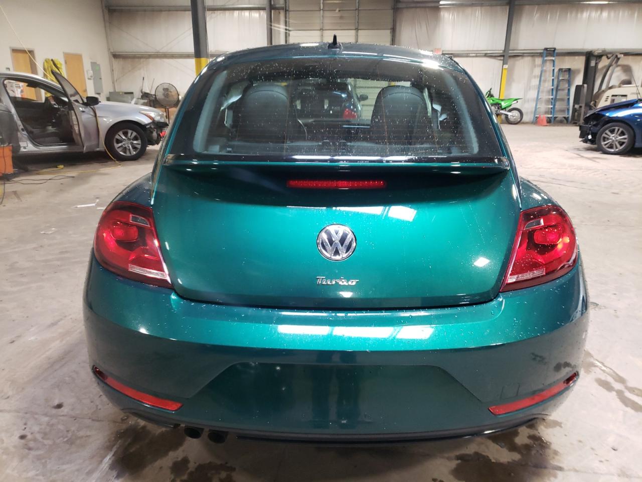 2018 Volkswagen Beetle S VIN: 3VWFD7AT7JM711979 Lot: 70805454