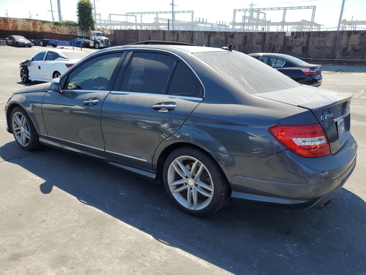 VIN WDDGF4HB5ER305271 2014 MERCEDES-BENZ C-CLASS no.2